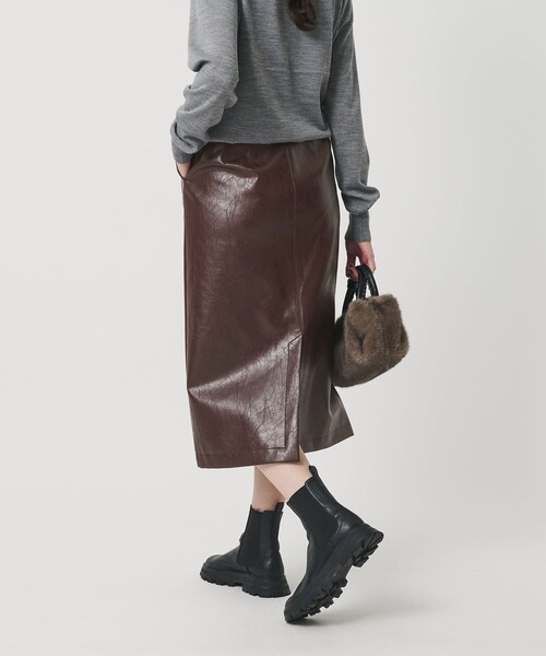 BEAUTY&YOUTH UNITED ARROWS（ビューティーアンドユースユナイテッドアローズ）の「レザーライク Aラインスカート（スカート・レディース・ワイン/オリーブ・M/S）」の4枚目の写真