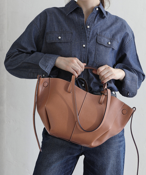 La TOTALITE(ラトータリテ)の「《追加》ANDREA CARDONE/アンドレア カルドネ マルチWAY レザートートバッグ(トートバッグ・レディース・キャメル・FREE)」の5枚目の写真