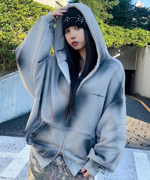 A’GEM/9 x .kom 「ARULE」スプレージップアップパーカー A'GEM/9 × .kom 『ARULE/アルール』Spray Zip Hoodie/スプレージップ