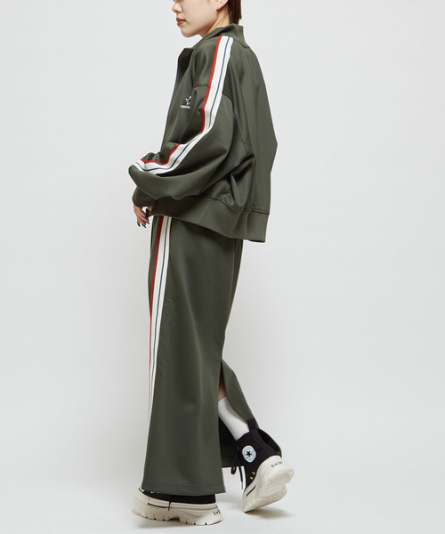 CONVERSE TOKYO（コンバーストウキョウ）の「SIDE LINE SHORT TRACK