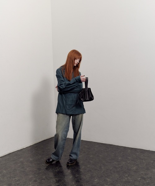 ONE.(ワンドット)の「【ONE. /ワンドット】/ One-handle leather handbag / 撥水レザー(ハンドバッグ・レディース・ブラック・FREE)」の3枚目の写真
