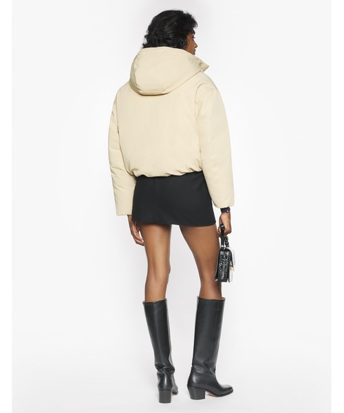 Maison Kitsune(メゾンキツネ)の「HOODED PUFFER(ブルゾン・レディース・ライトベージュ/ブラック・XS/S/M/L)」の12枚目の写真
