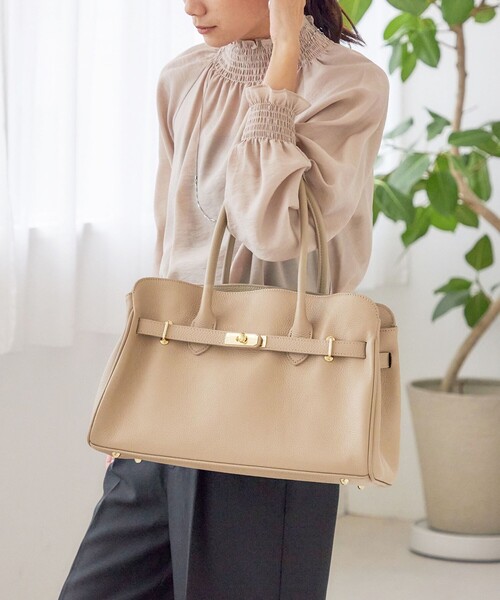 MILOS(ミロス)の「【SHIPS別注】MILOS: 金具付き ベルト トート M(トートバッグ・レディース・ブラック/ナチュラル・ONE SIZE)」の8枚目の写真