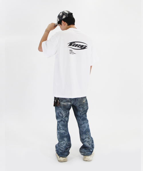 CRIGUN(クリガン)の「CRG Racing セミオーバーフィット半袖Tシャツ WHITE(Tシャツ/カットソー・レディース・ホワイト・MEDIUM/LARGE/X-LARGE/XX-LARGE/SMALL)」の3枚目の写真