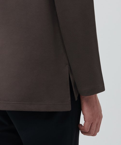 MUSINSA STANDARD（ムシンサスタンダード）の「フォンテクルーネック長袖Tシャツ[ダークブラウン]（Tシャツ/カットソー・メンズ・その他・SMALL/MEDIUM/LARGE/X-LARGE/XX-LARGE）」の6枚目の写真