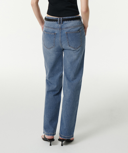 MUSINSA STANDARD WOMAN（ムシンサスタンダードウーマン）の「ウィメンズリニアストレートデニムパンツ[ミディアムインディゴ]（デニムパンツ・レディース・その他・30/24/25/26/27/28/29）」の3枚目の写真