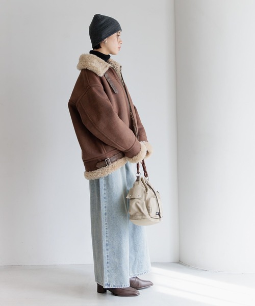 BAYFLOW(ベイフロー)の「シングルムートンジャケット(ムートンコート・レディース・ナチュラル/ブラウン・SMALL/MEDIUM)」の6枚目の写真