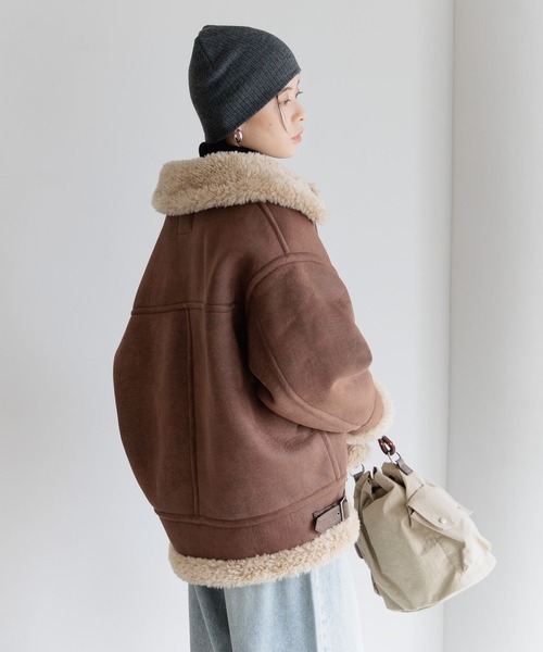 BAYFLOW(ベイフロー)の「シングルムートンジャケット(ムートンコート・レディース・ナチュラル/ブラウン・SMALL/MEDIUM)」の16枚目の写真