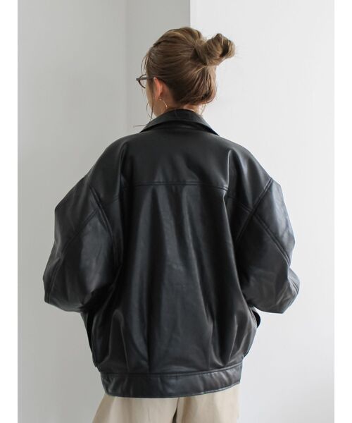 Ungrid（アングリッド）の「ポケットデザインフェイクレザーブルゾン（ブルゾン・レディース・ブラック/ブラウン・FREE）」の17枚目の写真