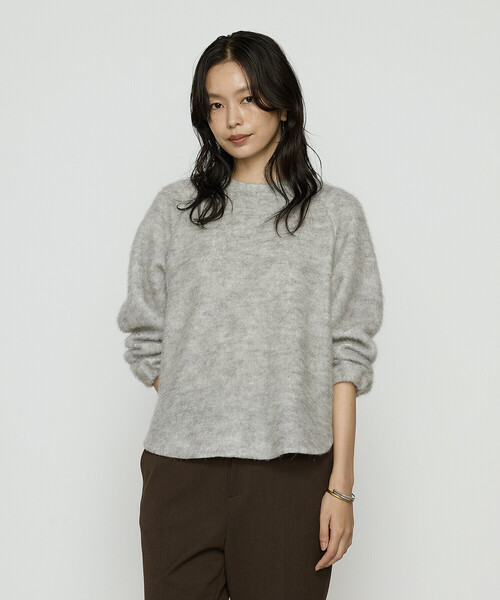 K.T KIYOKO TAKASE(キヨコタカセ)の「アルパカ混 ラグランスリーブプルオーバー(Tシャツ/カットソー・レディース・ライトグレー/チャコール/ピンク/サックスブルー・7号/9号)」の19枚目の写真