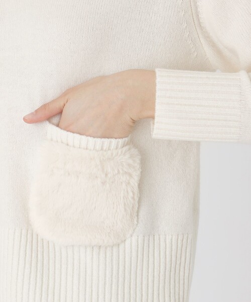 BLUE LABEL CRESTBRIDGE(ブルーレーベルクレストブリッジ)の「ラムズウールニットプルオーバー(ニット/セーター・レディース・オフホワイト/グレー系その他・38)」の12枚目の写真