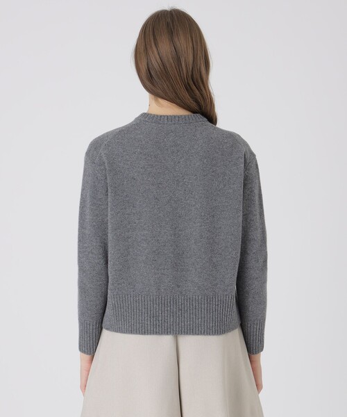 BLUE LABEL CRESTBRIDGE(ブルーレーベルクレストブリッジ)の「ラムズウールニットプルオーバー(ニット/セーター・レディース・オフホワイト/グレー系その他・38)」の6枚目の写真