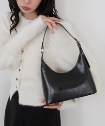 LIAN（リアン）の「ラウンドミニホーボーバッグ（ショルダーバッグ）」