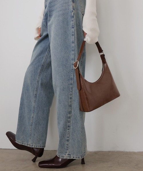 LIAN（リアン）の「ラウンドミニホーボーバッグ（ショルダーバッグ・レディース・ブラウン/アイボリー/ブラック・FREE）」の15枚目の写真