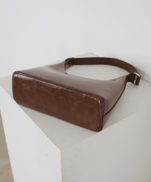 LIAN（リアン）の「ラウンドミニホーボーバッグ（ショルダーバッグ・レディース・ブラウン/アイボリー/ブラック・FREE）」の21枚目の写真