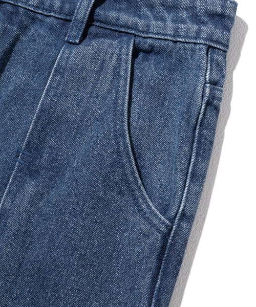 MASSNOUN(マスノウン)の「インシジョン インバーテッド ウォッシュド デニムパンツ MFTJP001-BL(デニムパンツ・レディース・その他・LARGE/MEDIUM/X-LARGE)」の4枚目の写真