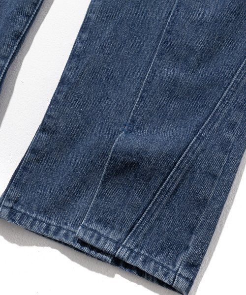 MASSNOUN(マスノウン)の「インシジョン インバーテッド ウォッシュド デニムパンツ MFTJP001-BL(デニムパンツ・レディース・その他・LARGE/MEDIUM/X-LARGE)」の6枚目の写真