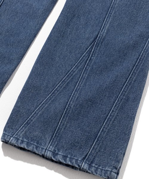 MASSNOUN(マスノウン)の「インシジョン インバーテッド ウォッシュド デニムパンツ MFTJP001-BL(デニムパンツ・レディース・その他・LARGE/MEDIUM/X-LARGE)」の2枚目の写真