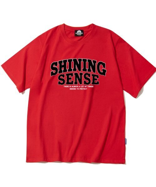 TRIPSHION(トリップション)の「SHINING SENSE VARSITY LOGO Tシャツ - レッド(Tシャツ/カットソー・メンズ・その他・LARGE/MEDIUM/X-LARGE)」の1枚目の写真