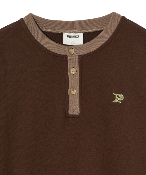 PIECEMAKER(ピースメーカー)の「OVERSIZED HENLEY NECK SWEATSHIRTS (BROWN)(スウェット・レディース・その他・MEDIUM/LARGE)」の5枚目の写真