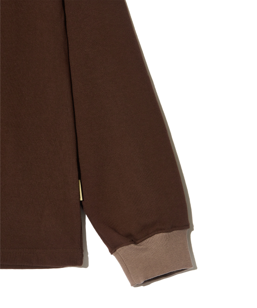 PIECEMAKER(ピースメーカー)の「OVERSIZED HENLEY NECK SWEATSHIRTS (BROWN)(スウェット・レディース・その他・MEDIUM/LARGE)」の7枚目の写真
