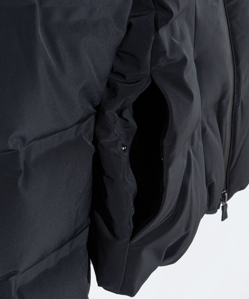 HERNO(ヘルノ)の「HERNO NEW IMPACT DOWN JACKET ヘルノ ニューインパクト ダウンジャケット(ダウンジャケット/コート・レディース・ネイビー/ブラック・40/44/42)」の11枚目の写真