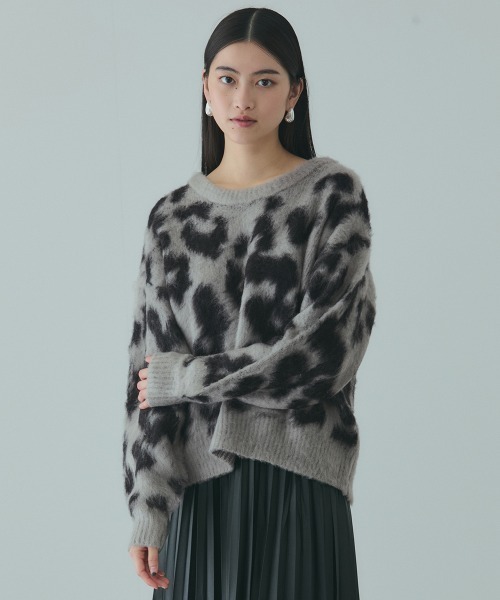 VICKY(ビッキー)の「レオパードJQDシャギーニットプルオーバー(ニット/セーター・レディース・ダークネイビー/グレー系その他・M)」の2枚目の写真