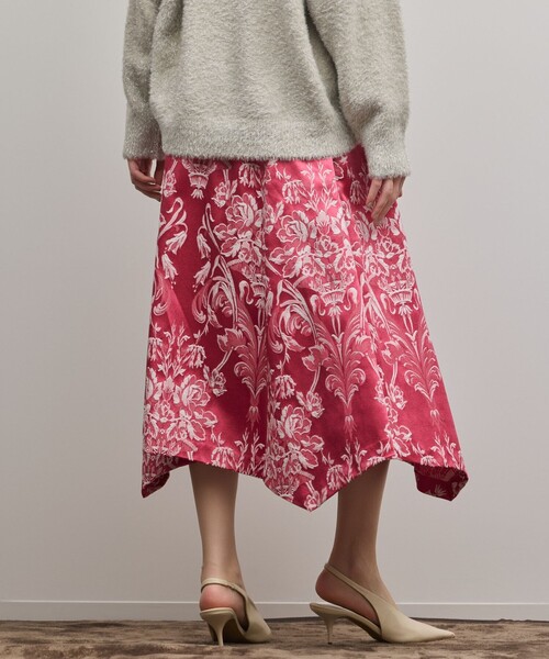 GRACE CONTINENTAL（グレースコンチネンタル）の「オーナメントジャガードハンカチヘムスカート（スカート・レディース・ラベンダー/ピンク/ブラック・36/38）」の4枚目の写真