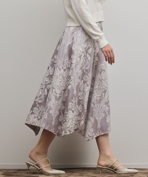 GRACE CONTINENTAL（グレースコンチネンタル）の「オーナメントジャガードハンカチヘムスカート（スカート・レディース・ラベンダー/ピンク/ブラック・36/38）」の11枚目の写真