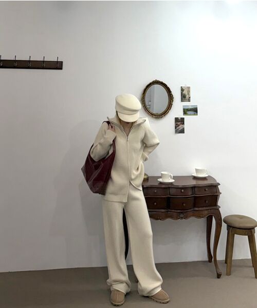 PHOENIX ORIGIN(フェニックス オリジン)の「Large Wax Leather Shoulder Bag - RED(ショルダーバッグ・レディース・その他・FREE)」の10枚目の写真