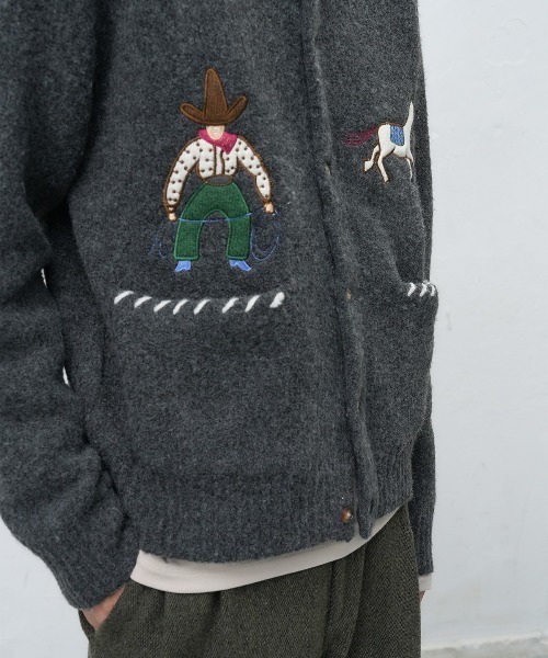 GENERAL IDEA（ジェネラルアイデア）の「【GENERAL IDEA】カウボーイクルーネックカーディガン / COWBOY CREW NECK CARDIGAN（カーディガン/ボレロ・レディース・ブラウン/ライム/ネイビー/チャコール・S/M/L）」の13枚目の写真