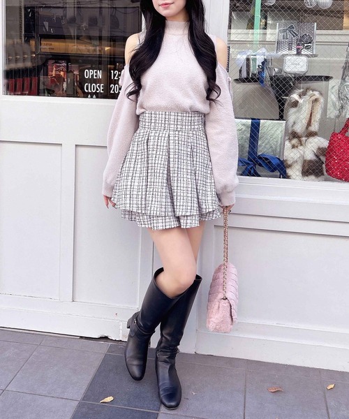 INGNI(イング)の「肩開きラメフェザーニット(ニット/セーター・レディース・チャコールグレー/オフホワイト/サックスブルー/ピンク・M)」の14枚目の写真