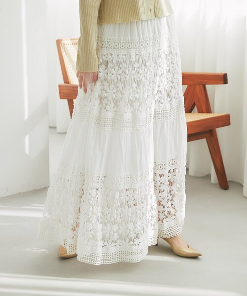 La boutique BonBon（ラブティックボンボン）の「コットンレースティアードマキシスカート（スカート・レディース・サックスブルー/ホワイト・FREE）」の13枚目の写真