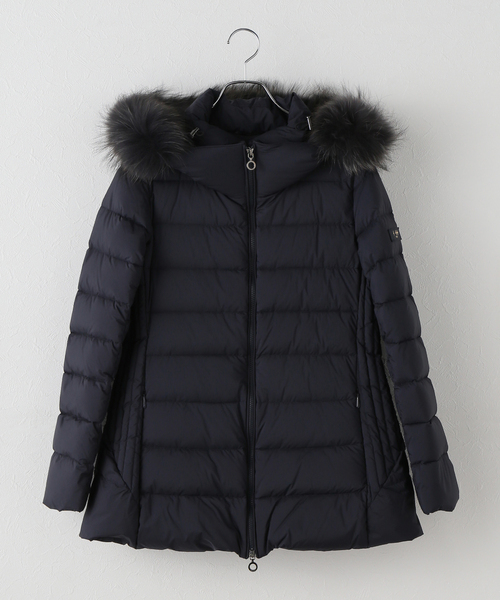 B.C STOCK（ベーセーストック）の「【WEB＋一部店舗限定】TATRAS / タトラス OLSAVA（ダウンジャケット/コート・レディース・アイボリー/ブラック/ネイビー・MEDIUM/LARGE）」の3枚目の写真