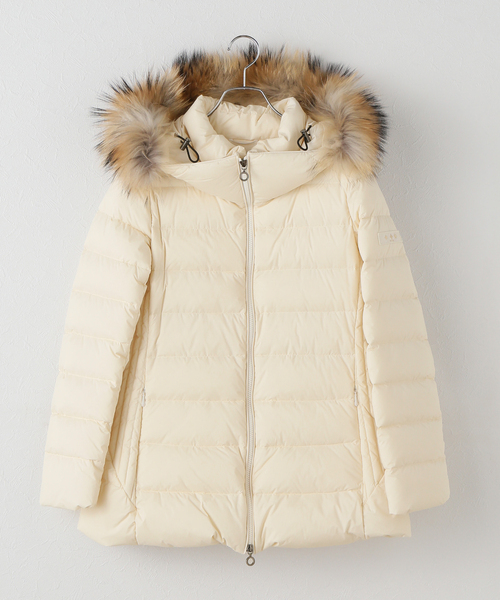 B.C STOCK（ベーセーストック）の「【WEB＋一部店舗限定】TATRAS / タトラス OLSAVA（ダウンジャケット/コート・レディース・アイボリー/ブラック/ネイビー・MEDIUM/LARGE）」の2枚目の写真