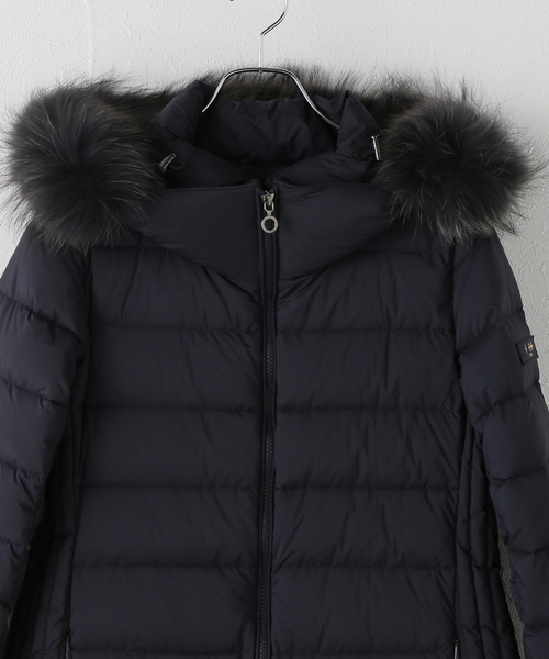 B.C STOCK（ベーセーストック）の「【WEB＋一部店舗限定】TATRAS / タトラス OLSAVA（ダウンジャケット/コート・レディース・アイボリー/ブラック/ネイビー・MEDIUM/LARGE）」の9枚目の写真