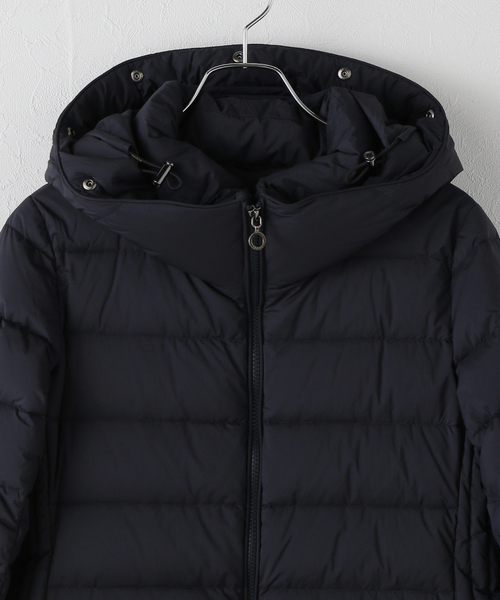 B.C STOCK（ベーセーストック）の「【WEB＋一部店舗限定】TATRAS / タトラス OLSAVA（ダウンジャケット/コート・レディース・アイボリー/ブラック/ネイビー・MEDIUM/LARGE）」の11枚目の写真