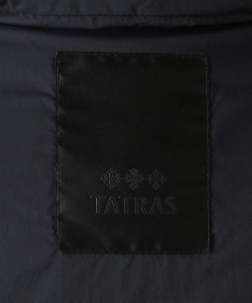 B.C STOCK（ベーセーストック）の「【WEB＋一部店舗限定】TATRAS / タトラス OLSAVA（ダウンジャケット/コート・レディース・アイボリー/ブラック/ネイビー・MEDIUM/LARGE）」の17枚目の写真