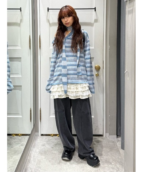 SLY（スライ）の「HG KNIT ASYMMETRY TOPS ハイゲージニット アシンメトリー トップス 春服（ニット/セーター・レディース・杢グレー/ライトイエロー/ブルー系その他・FREE）」の8枚目の写真