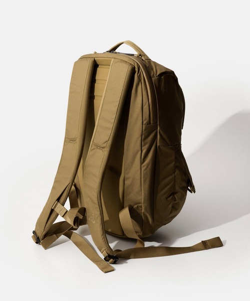 MYSTERY RANCH（ミステリーランチ）の「MYSTERY RANCH RIPRUCK 24 ミステリーランチ リップラック 24L バックパック（バックパック/リュック・メンズ・グレー系1/ブラック系1/ブラウン系1/グリーン系1・FREE）」の7枚目の写真