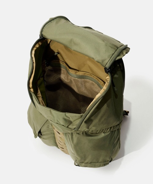 MYSTERY RANCH（ミステリーランチ）の「MYSTERY RANCH RIPRUCK 24 ミステリーランチ リップラック 24L バックパック（バックパック/リュック・メンズ・グレー系1/ブラック系1/ブラウン系1/グリーン系1・FREE）」の12枚目の写真