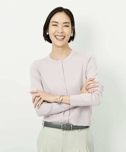 MICHEL KLEIN（ミッシェル・クラン）の「[アンサンブル対応]コンパクトクルーネックカーディガン（その他アウター・レディース・ネイビー/ライラック・38）」の19枚目の写真