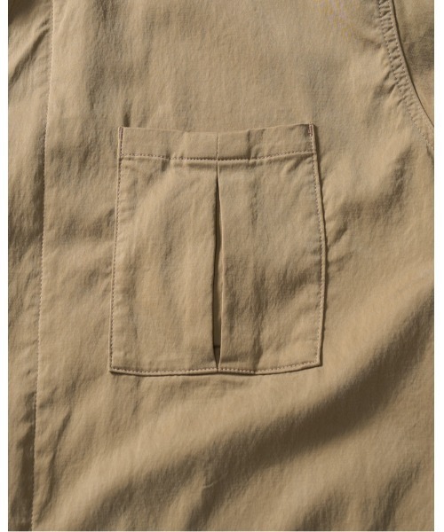 wjk(ダヴルジェイケイ)の「front-zip shirt H/S(シャツ/ブラウス・メンズ・ブラック/ベージュ・SMALL/MEDIUM/LARGE/X-LARGE)」の12枚目の写真