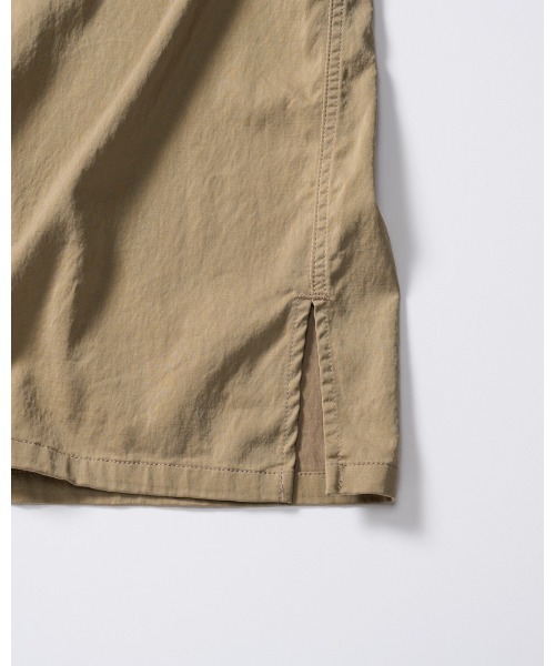wjk(ダヴルジェイケイ)の「front-zip shirt H/S(シャツ/ブラウス・メンズ・ブラック/ベージュ・SMALL/MEDIUM/LARGE/X-LARGE)」の14枚目の写真