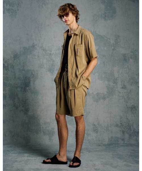 wjk(ダヴルジェイケイ)の「front-zip shirt H/S(シャツ/ブラウス・メンズ・ブラック/ベージュ・SMALL/MEDIUM/LARGE/X-LARGE)」の18枚目の写真
