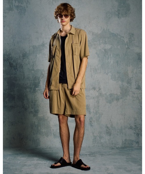 wjk(ダヴルジェイケイ)の「front-zip shirt H/S(シャツ/ブラウス・メンズ・ブラック/ベージュ・SMALL/MEDIUM/LARGE/X-LARGE)」の19枚目の写真