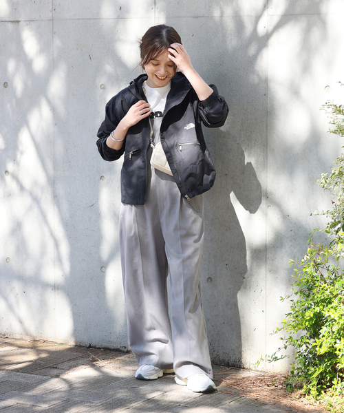 THE NORTH FACE（ザノースフェイス）の「《追加》【THE NORTH FACE/ ザノースフェイス】Short Compact Jacket（ナイロンジャケット・レディース・ブラック/アイボリー/カーキ・LARGE）」の14枚目の写真