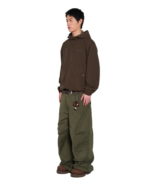 AAKAM(アーカム)の「Knee Pin-Tuck Side Button Pants (Khaki)(その他パンツ・レディース・その他・1/2)」の10枚目の写真