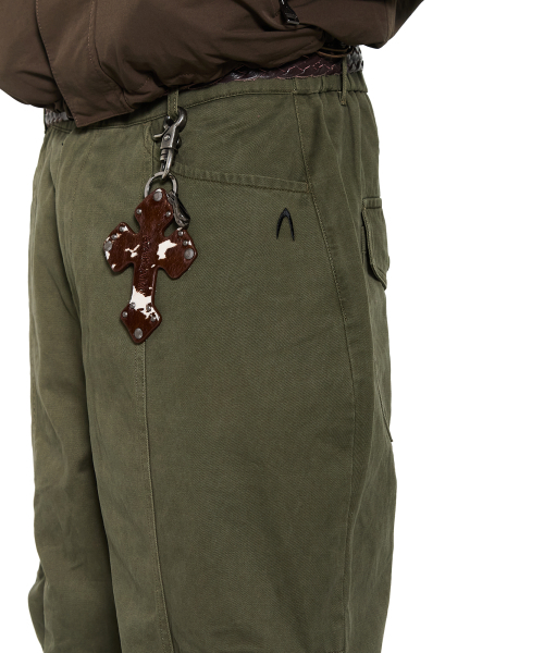 AAKAM(アーカム)の「Knee Pin-Tuck Side Button Pants (Khaki)(その他パンツ・レディース・その他・1/2)」の12枚目の写真
