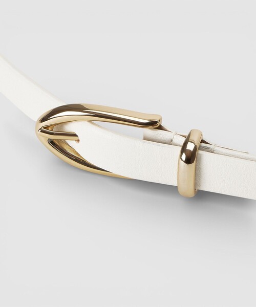 ANAYI（アナイ）の「トライアングルバックルベルト（ベルト・レディース・ベージュ/ブラック/ライトピンク/オフホワイト・FREE）」の5枚目の写真